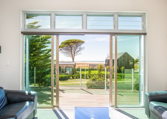  at 302 RIVERSDALE RD, Riversdale Beach, MASTERTON