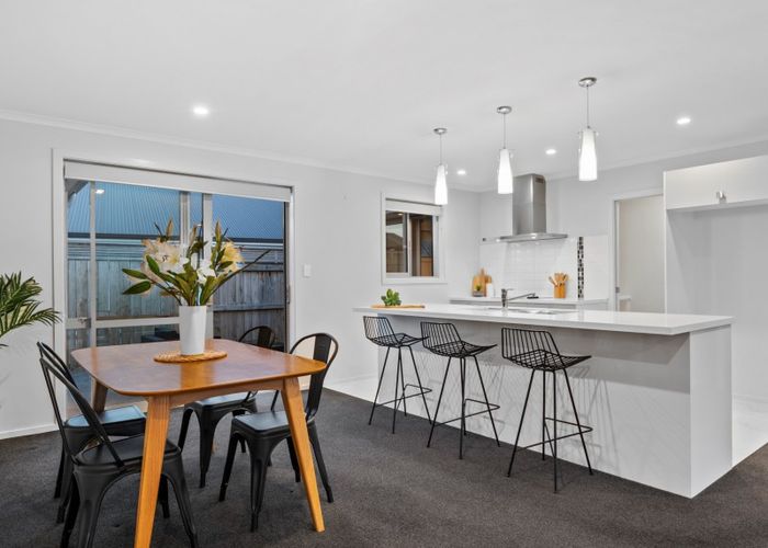  at 10 Kahuparere Crescent, Pyes Pa, Tauranga
