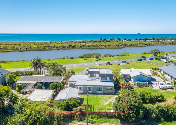  at 5 Onewairere Place, Matata, Whakatane