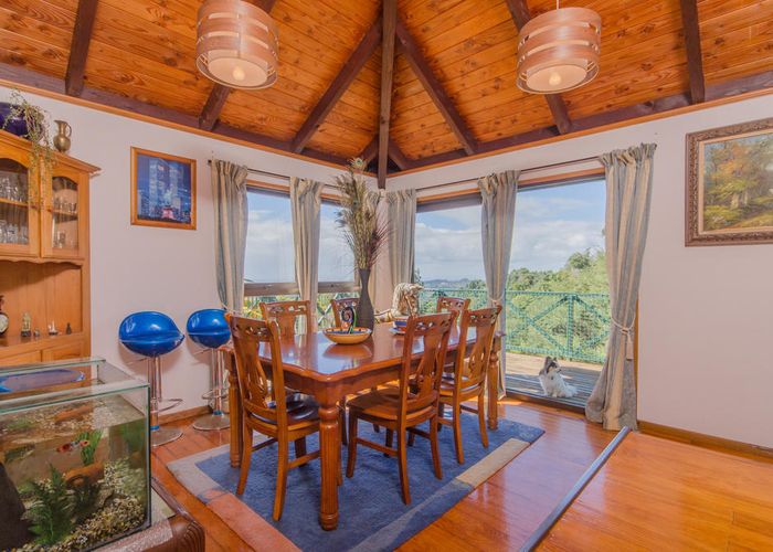  at 907 West Coast Road, Waiatarua, Auckland