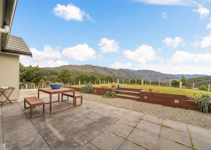  at 32 Kaitoke Loop Road, Kaitoke, Upper Hutt