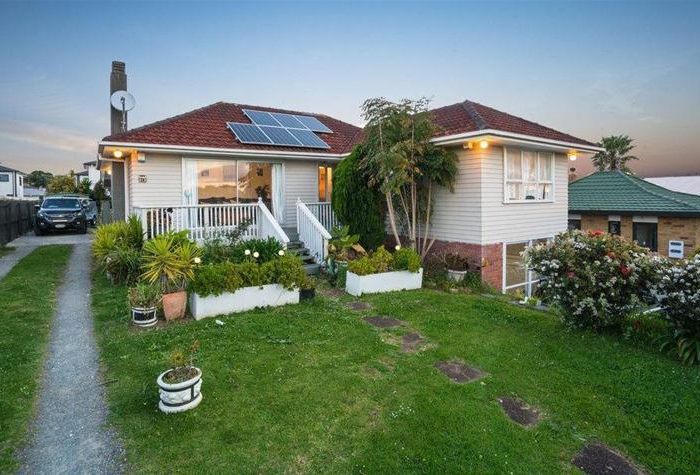  at 28 Wayne Drive, Mangere, Auckland