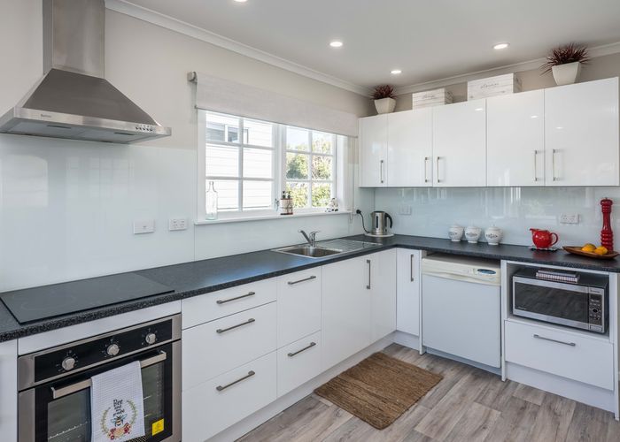  at 64 Horokiwi Road West, Newlands, Wellington