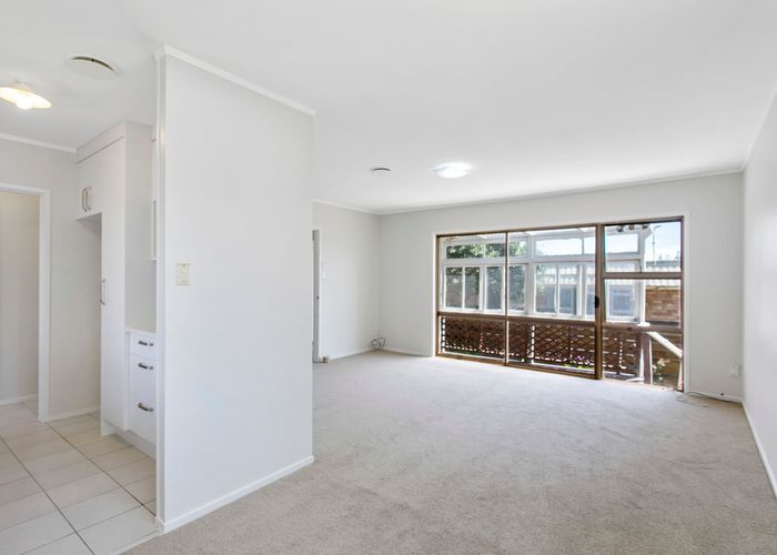  at 13D Ballater Place, Highland Park, Auckland