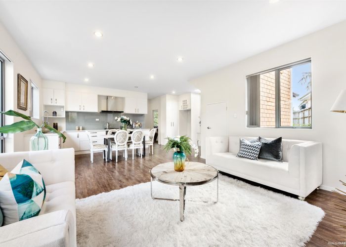  at 42 Sherrybrooke Place, Sunnyvale, Auckland