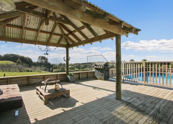  at 695D Esdaile Road, Whakamarama