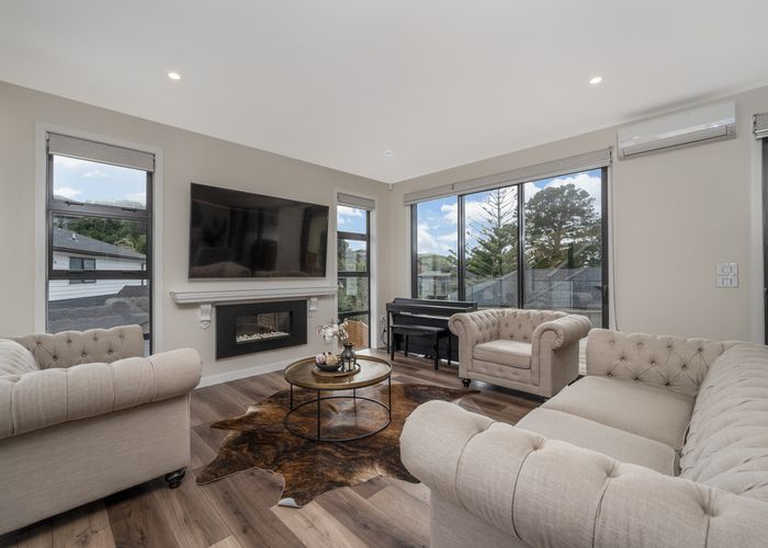  at 51 Bleakhouse Road, Howick, Auckland