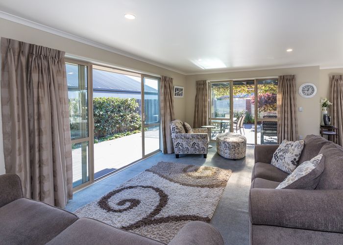  at 3 Matua Place, Parklands, Christchurch