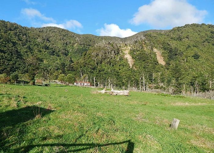  at 1/2624 State Highway 6, BARRYTOWN, RUNANGA