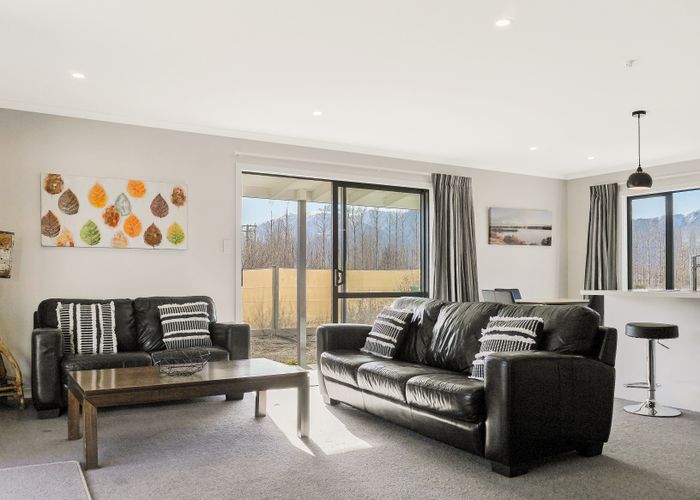  at 1 Cirrus Lane, Mount Pleasant, Christchurch
