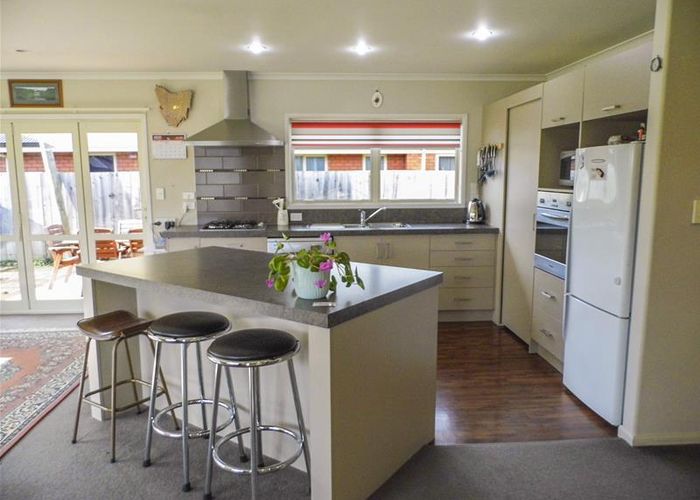  at 10 Vorbach Place, Renwick