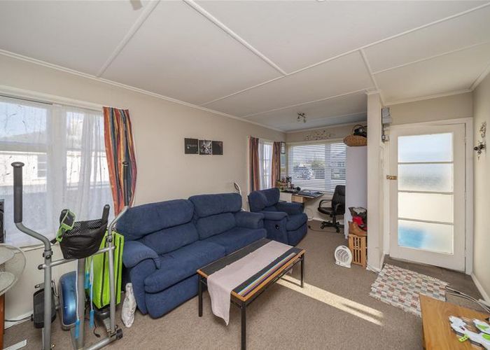  at 84 Ketemarae Road, Normanby, Hawera