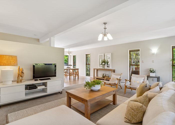  at 1/10 Lydia Avenue, Northcote, Auckland