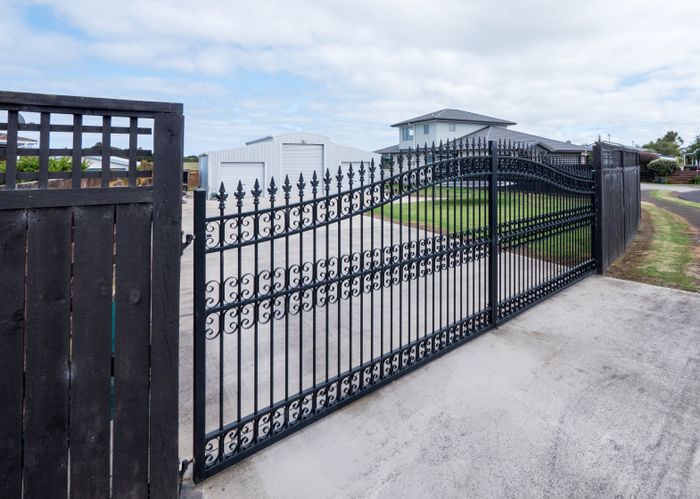  at 5/14 Ponderosa Drive, Oteha, Auckland