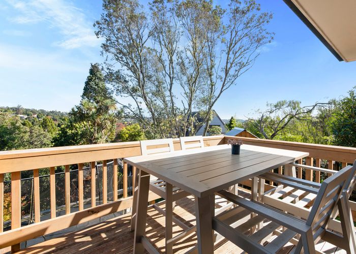  at 117 Wirihana Road, Titirangi, Auckland