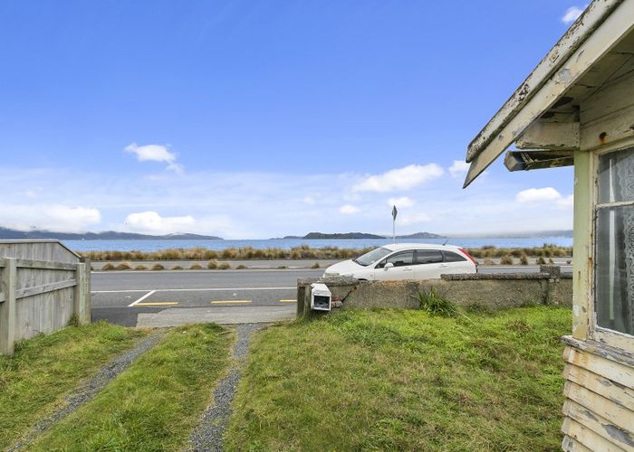  at 219 The Esplanade, Petone, Lower Hutt