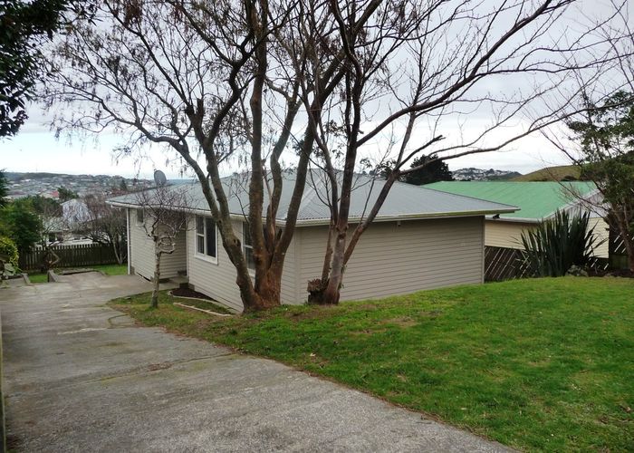  at 73 Arahura Crescent, Waitangirua, Porirua