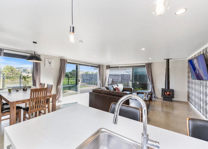  at 64 Butterworth Crescent, Papamoa Beach, Papamoa