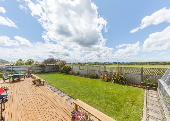  at 125 Pacific Drive, Fitzherbert, Palmerston North