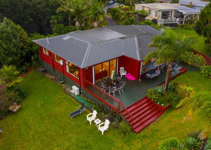  at 16 Lucas Place, Weymouth, Auckland