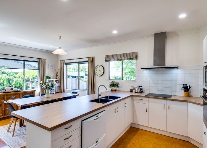  at 34 Woodlands Drive, Havelock North, Havelock North