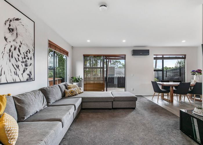  at 51 Rodney St, Howick, Manukau