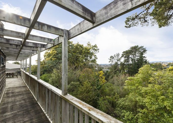  at 50A Clifton Terrace, Fitzherbert, Palmerston North