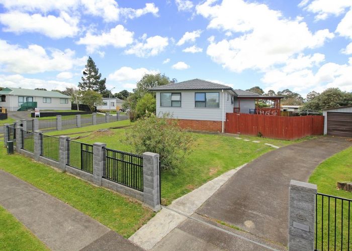  at 9 Staverton Crescent, Mangere, Auckland