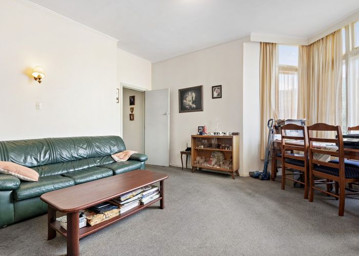  at 110 Clyde Street, Island Bay, Wellington