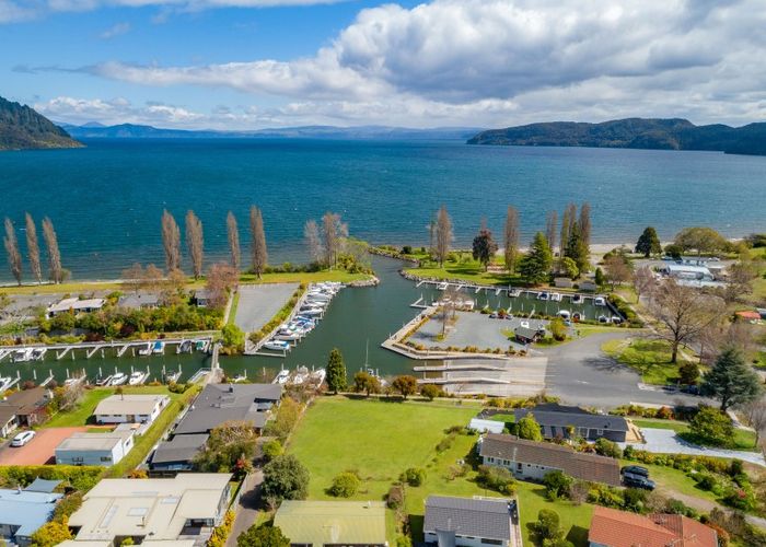  at 44 Marina Terrace, Kinloch, Taupō