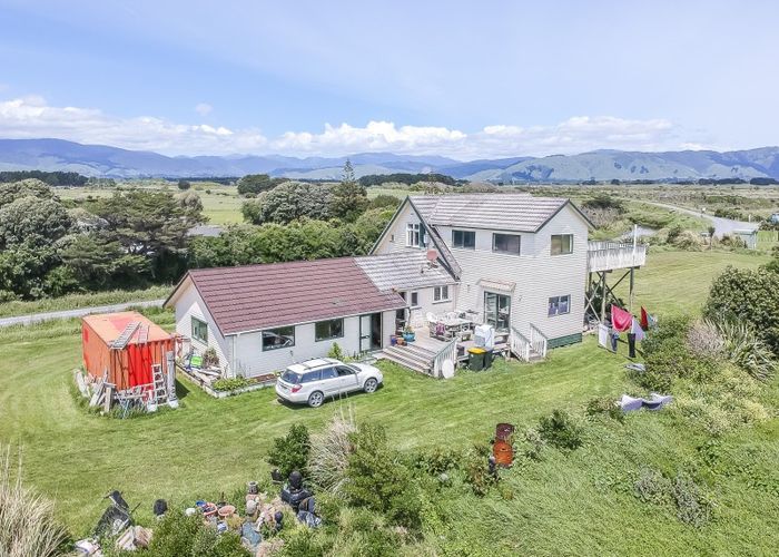  at 55 Kapiti Lane, Otaki Beach, Otaki