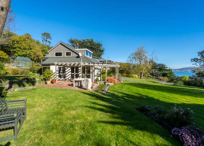  at 433 Portobello Road, Macandrew Bay, Dunedin