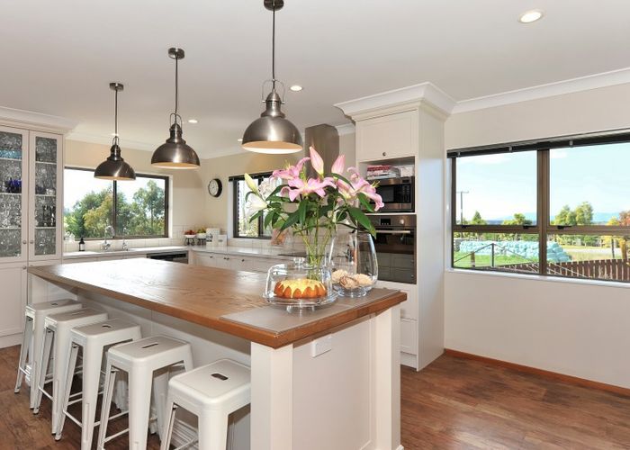  at 54 Greenacres Road, Redwood Valley