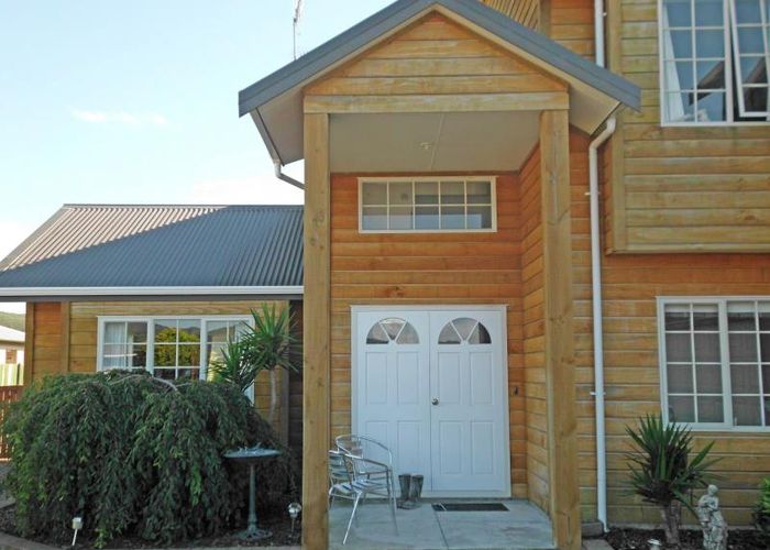  at 33 Grimsby Grove, Wainuiomata, Lower Hutt