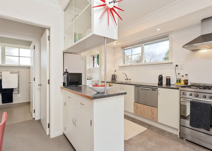  at 2/186 Blighs Road, Strowan, Christchurch