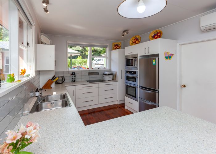  at 209 Main Road North, Otaihanga, Paraparaumu