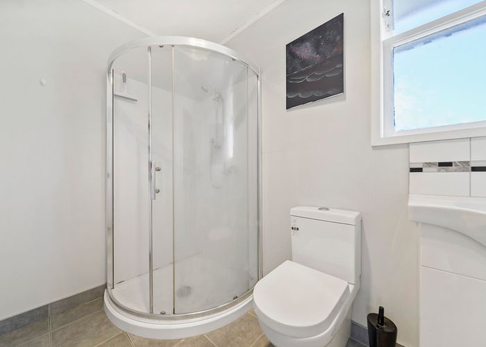  at 21 Gilbert Road, Otara, Auckland