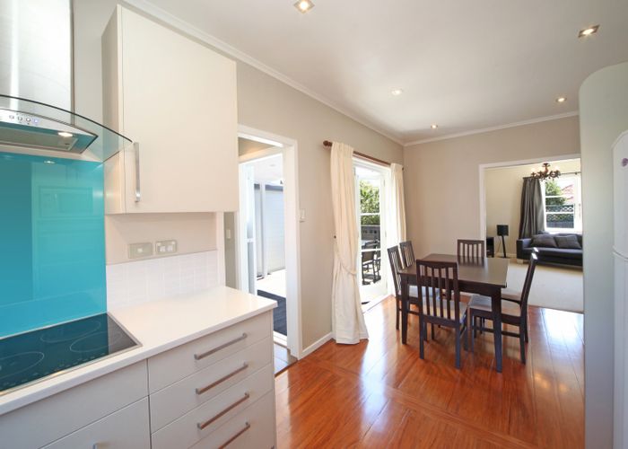  at 7 Carlton Street, Hillsborough, Auckland