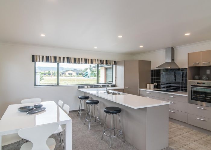  at 1 William Noel Place, Waikanae Beach, Waikanae