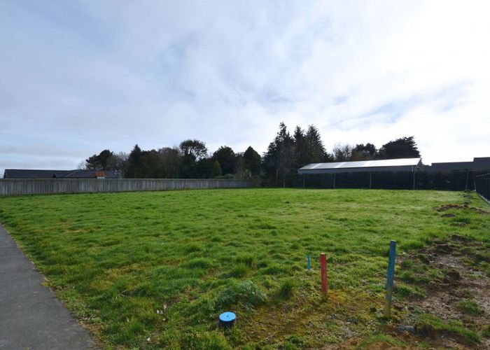  at 15 Lumsden Drive, WAIKIWI, INVERCARGILL