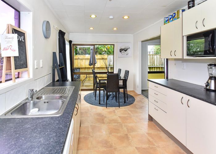  at 5 Destino Court, Conifer Grove, Takanini