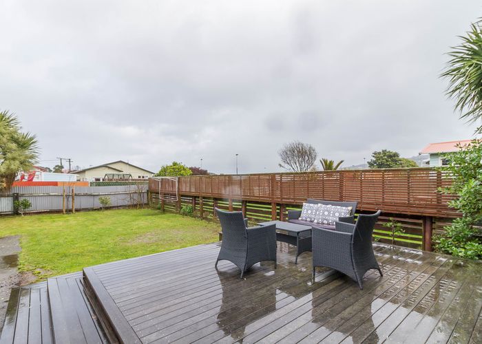  at 6 Bouverie Street, Petone, Lower Hutt