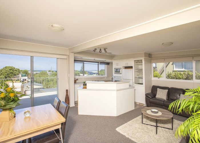  at 57 Pinedale Crescent, Riversdale Beach
