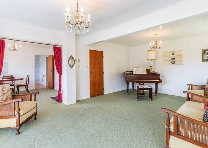  at 5 Keel Place, Whitby, Porirua