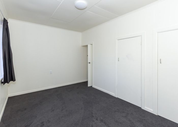  at 1 Fox Lane, Hamilton East, Hamilton