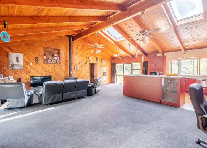  at 22 Waiotehue Road, Takahue