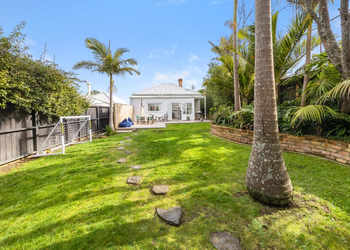  at 16 Chamberlain Street, Grey Lynn, Auckland