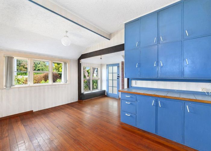  at 110 Lyttelton Street, Spreydon, Christchurch
