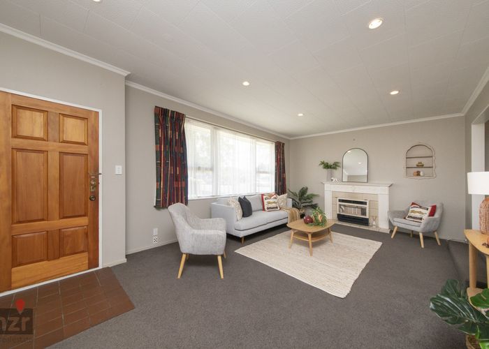  at 37 Humphries Place, Awapuni, Palmerston North