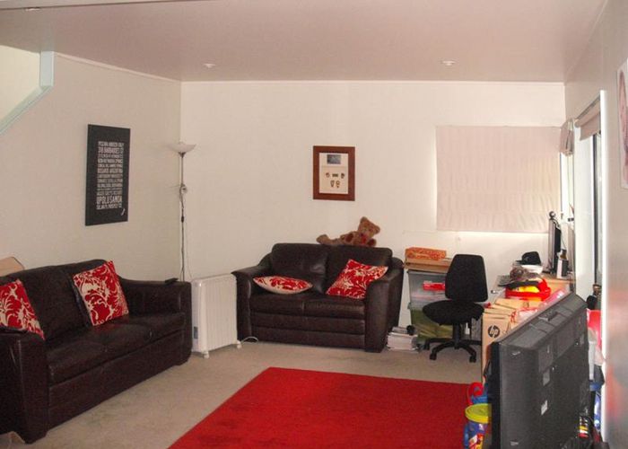  at 2/70 Prospect Terrace, Mount Eden, Auckland